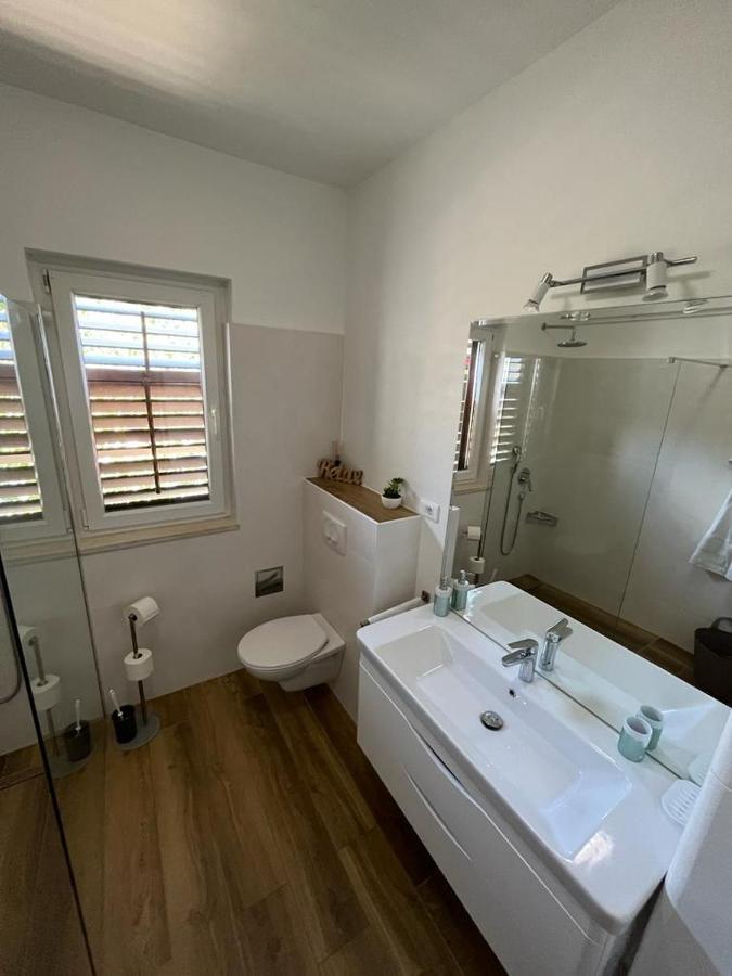 Apartment Lily Подстрана Экстерьер фото