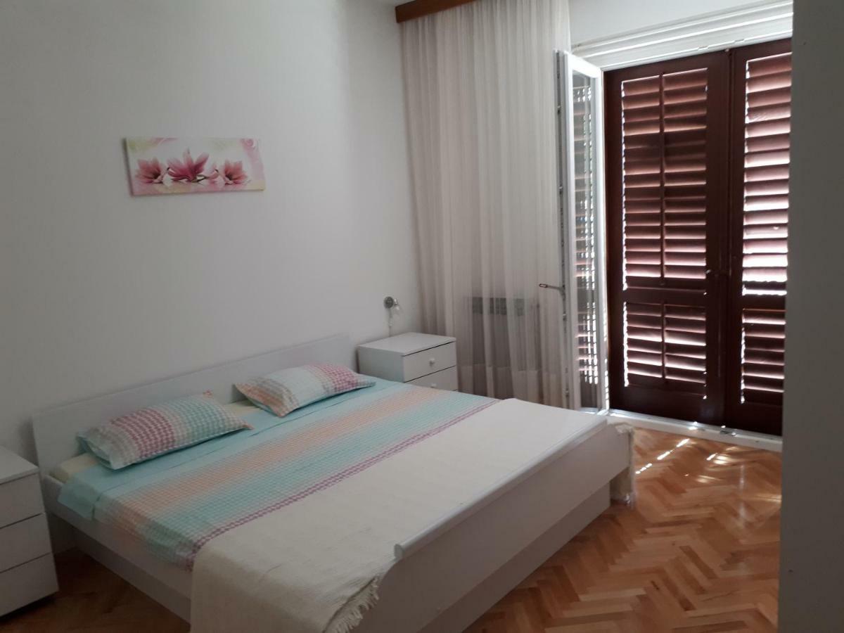 Apartment Lily Подстрана Экстерьер фото